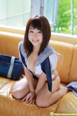 辞职欢送的温泉之旅的导演是谁 封面