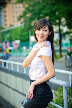 办公室的交易完整版免费观看 封面