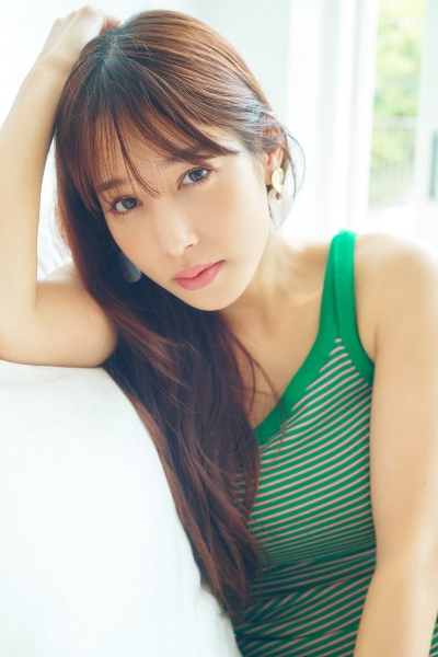 亲亲抱抱摸摸 封面